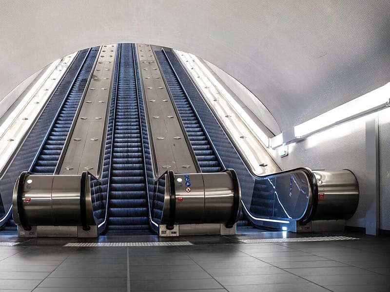 Falcon Elevators Est.